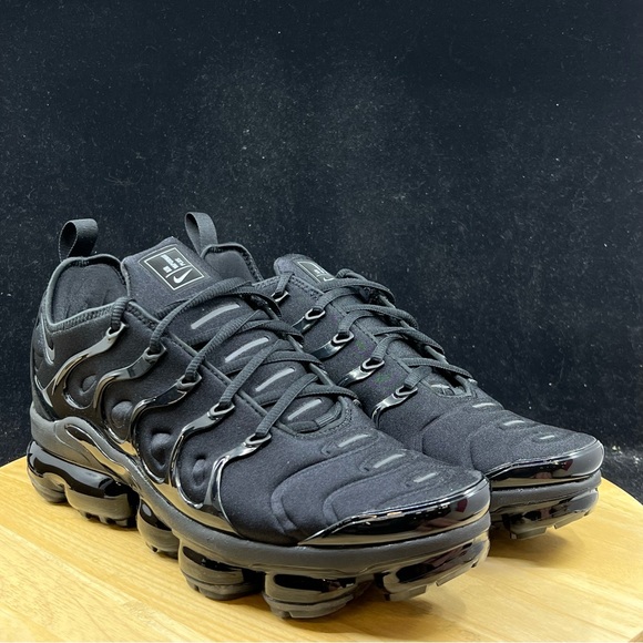 Nike Air VaporMax Plus Triple Black 2021 Mens 924453-004 Multiple Sizes - Picture 8 of 9